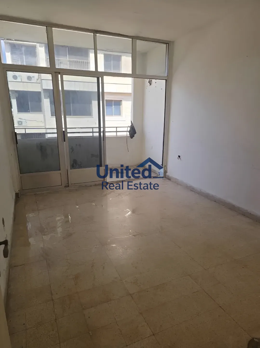 Apartment for sale in Forn El Chebbak