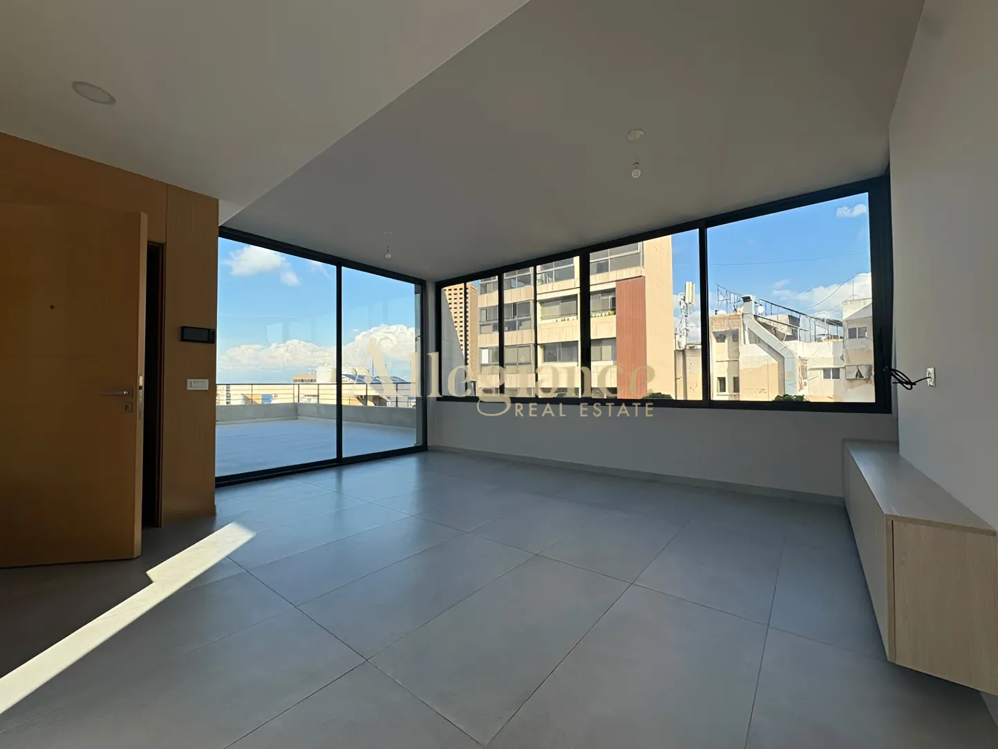 Apartment for sale in Spears