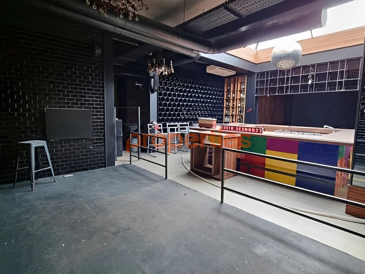 Restaurant for rent in Achrafieh