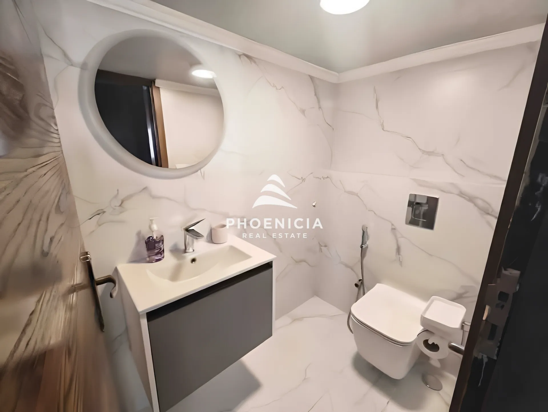 Apartment for sale in Blat