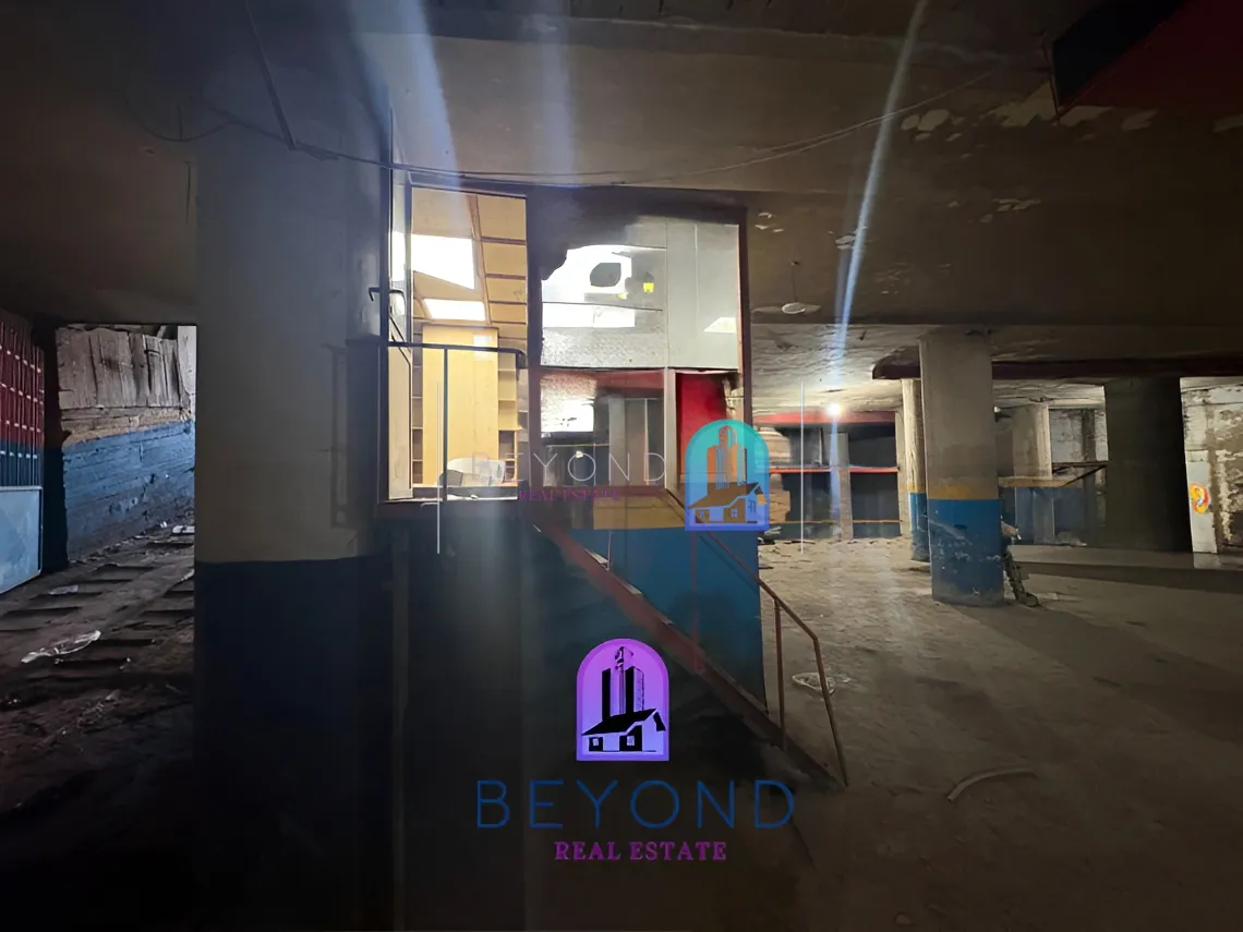 Warehouse for sale in Aicha Bakkar, Bayrut, Lebanon