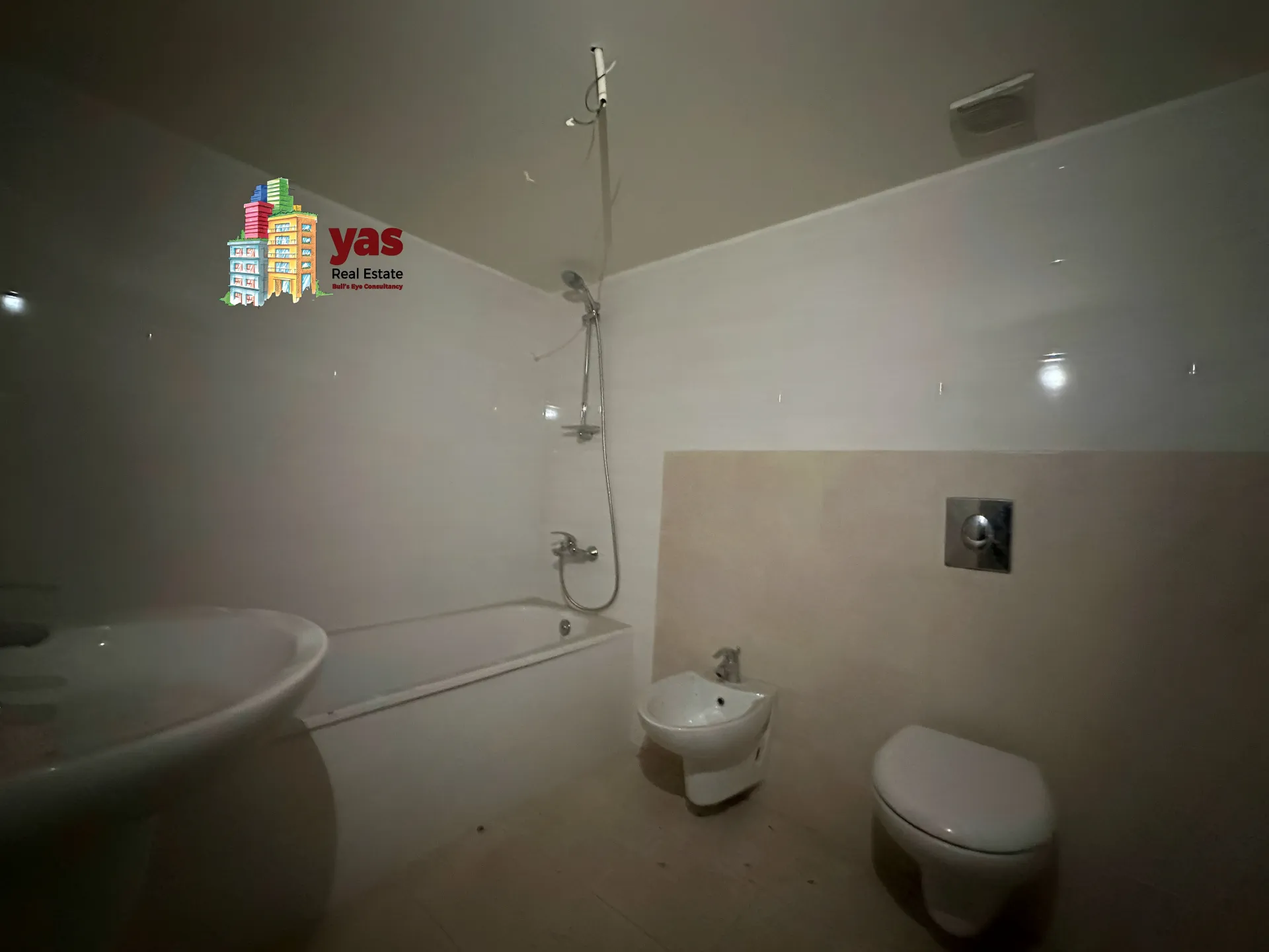 Apartment for Sale in Kfar Yassine - 3 bed, 4 bath