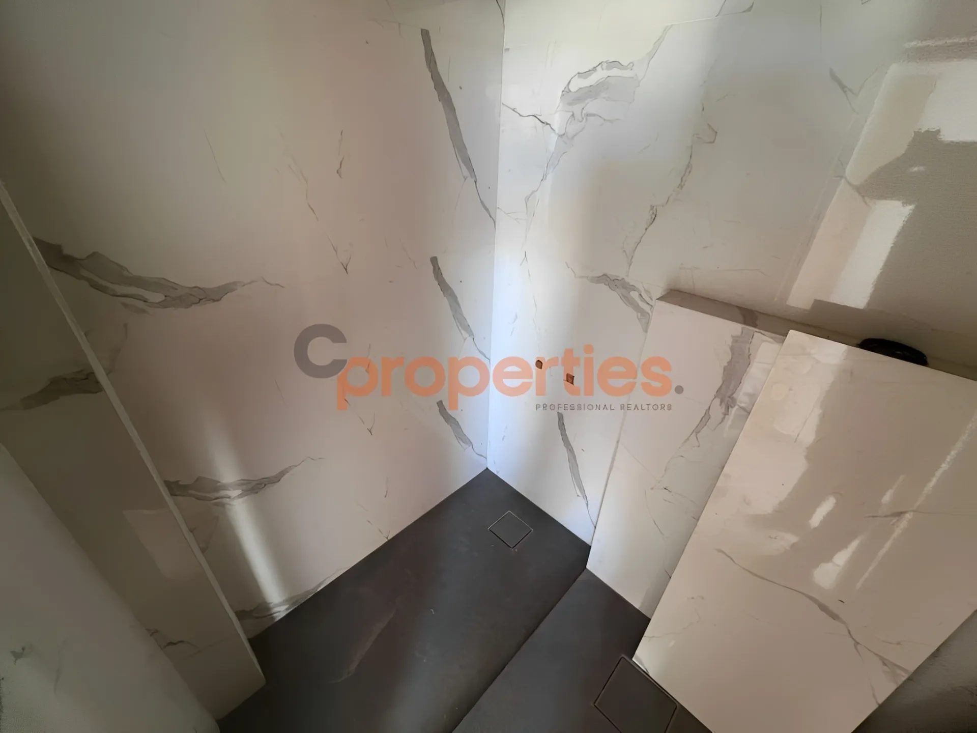 Apartment for Sale in Dekwaneh