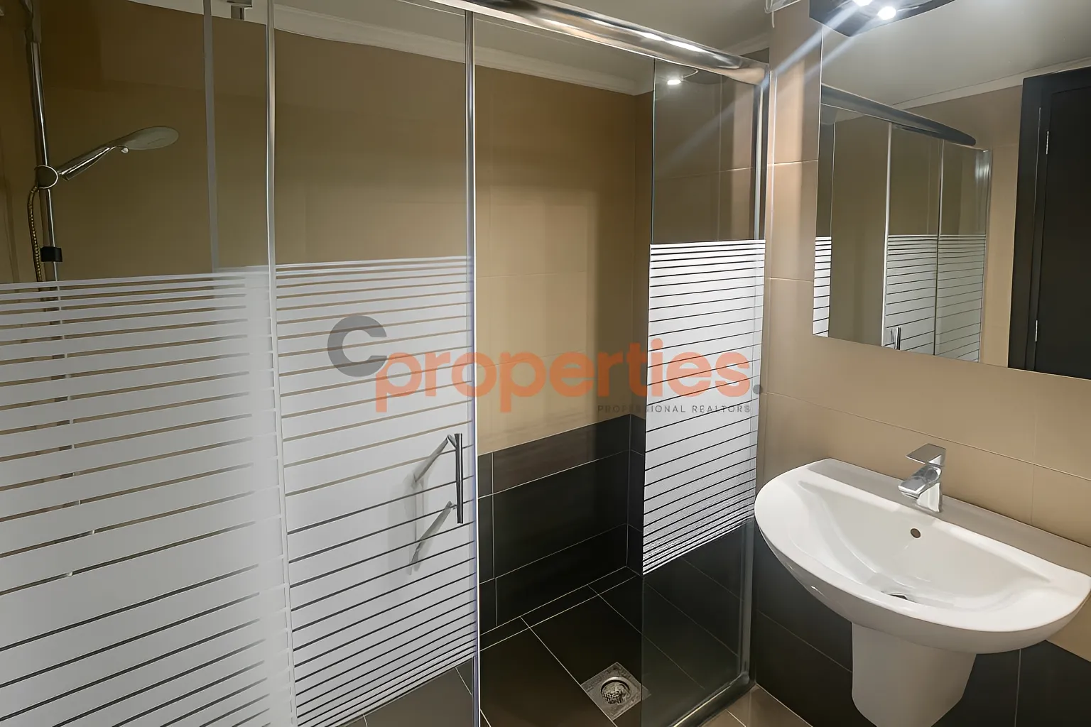 Apartment for Sale in Haret Sakher