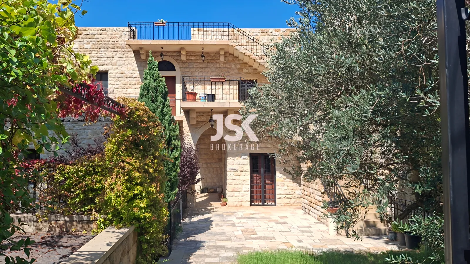 Villa for Sale in Bmekkine