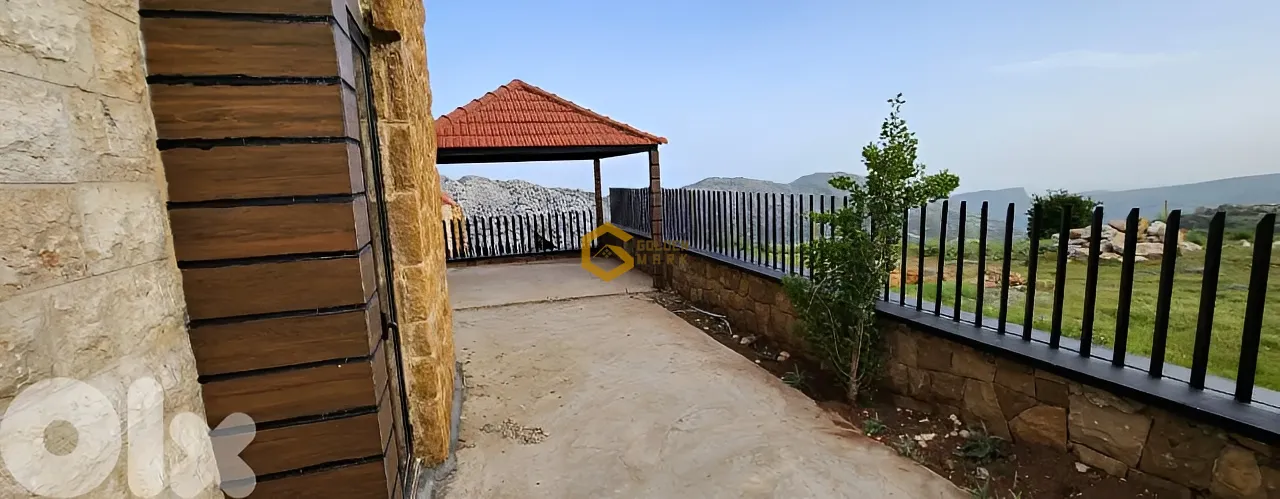 Chalet for Sale in Laqlouq