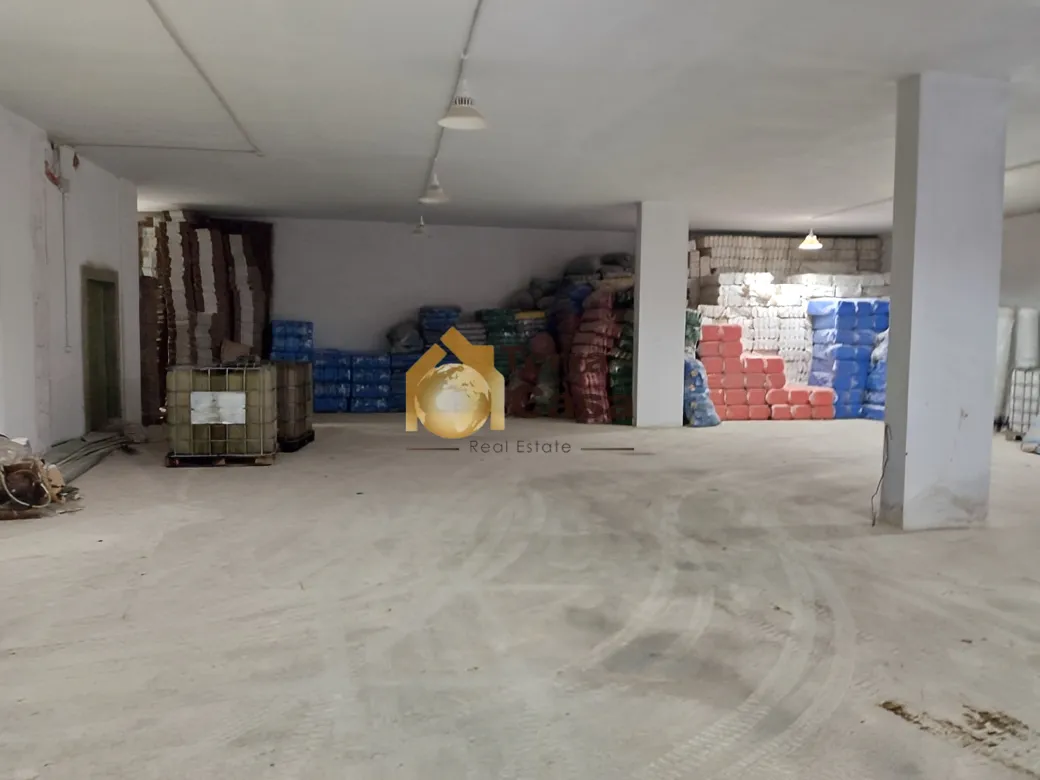 Commercial for rent in Madina el Sinayia
