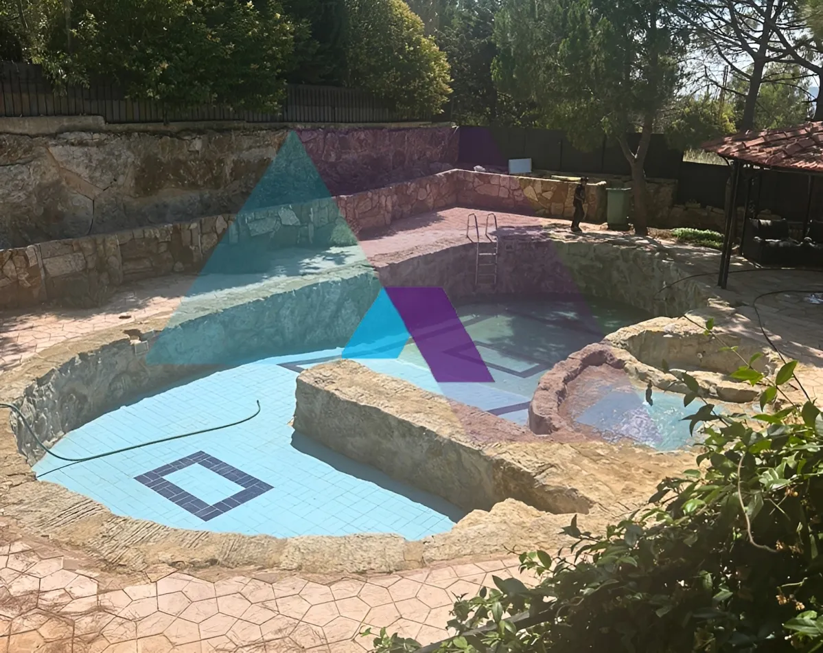 Villa for Sale in Bhamdoun - 6 bed, 4 bath