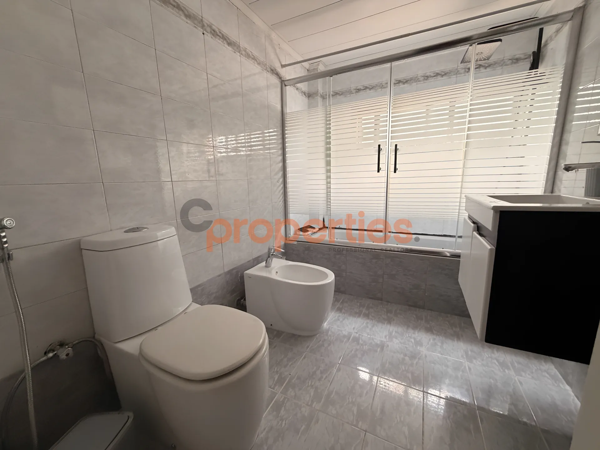 Apartment for Rent in Naqqache