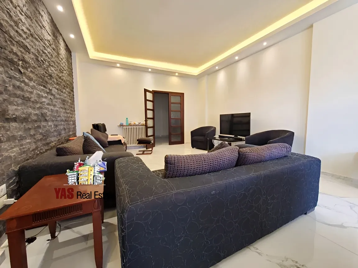 Apartment for Sale in Ballouneh