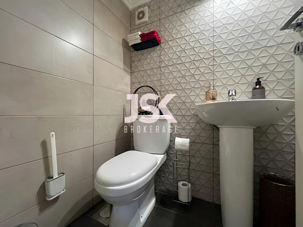 Apartment for Sale in Zouk Mikael