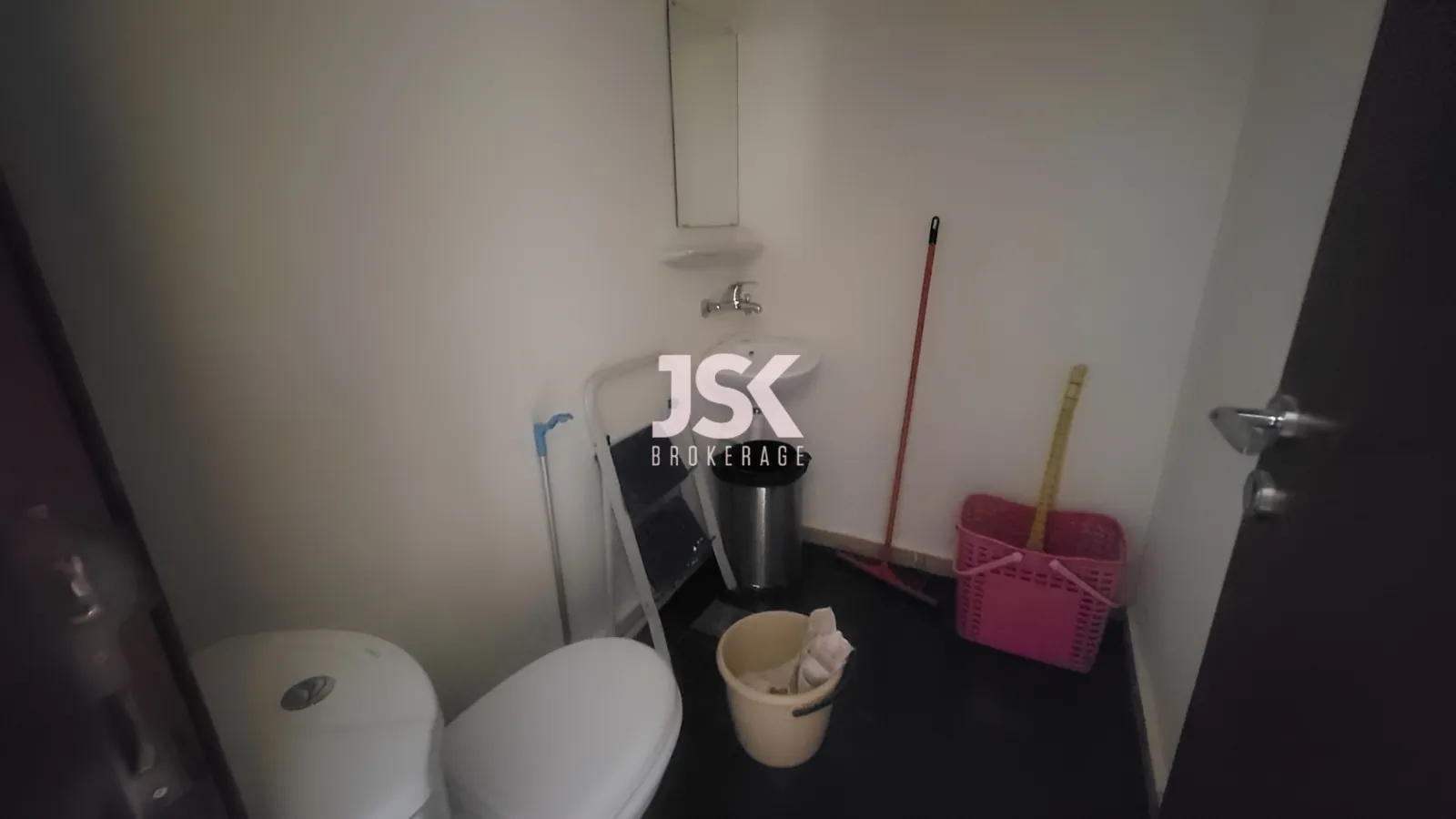 Apartment for Rent in Ballouneh