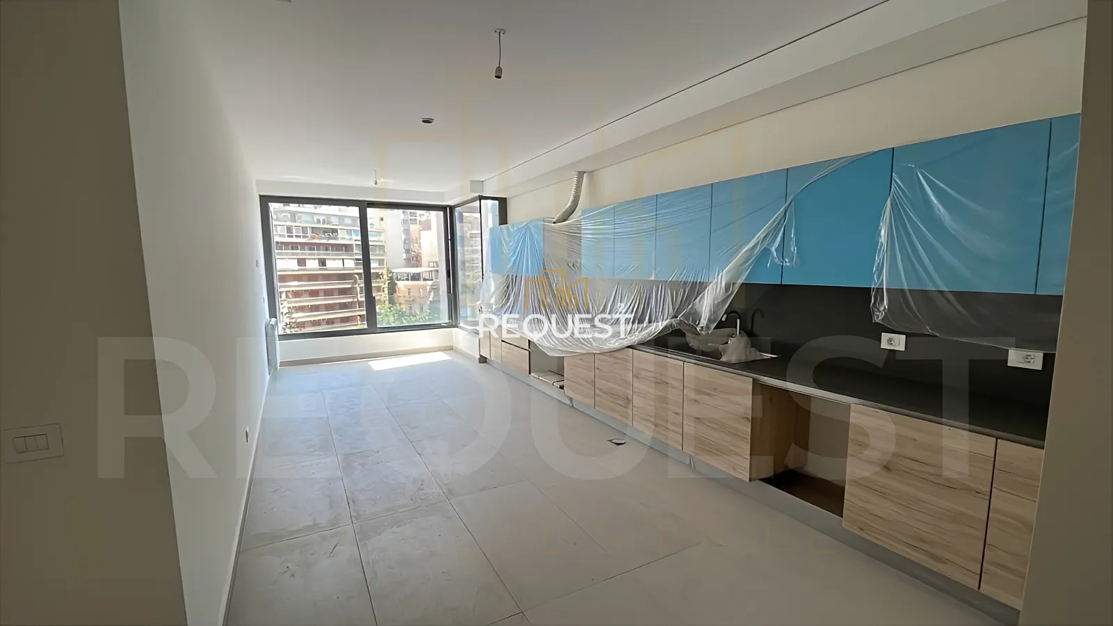 Apartment for sale in Ain el-mreisseh, beirut, lebanon - 3 bed, 4.0 bath