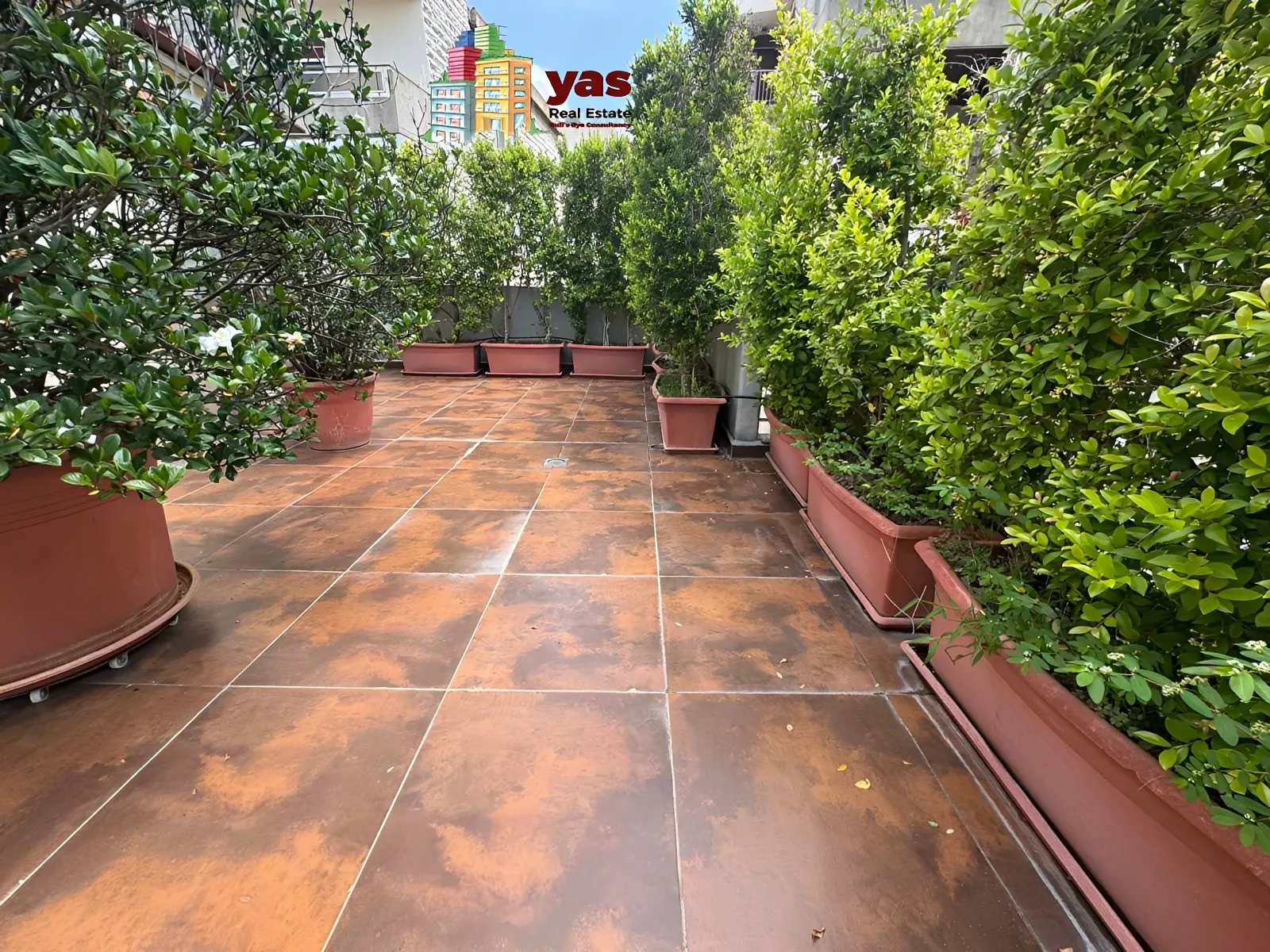 Apartment for Sale in Ballouneh