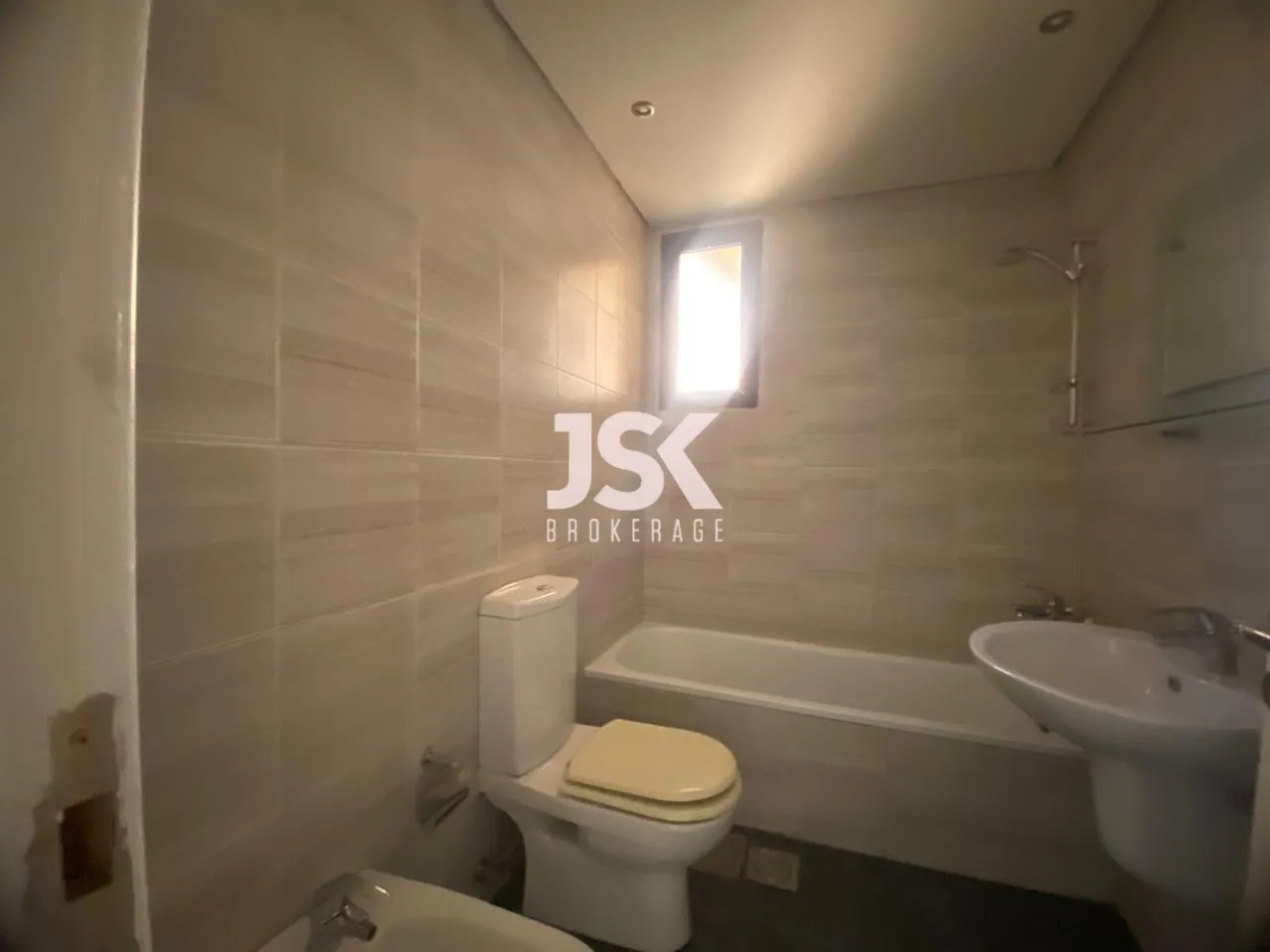 Apartment for Sale in Ain El Remmaneh