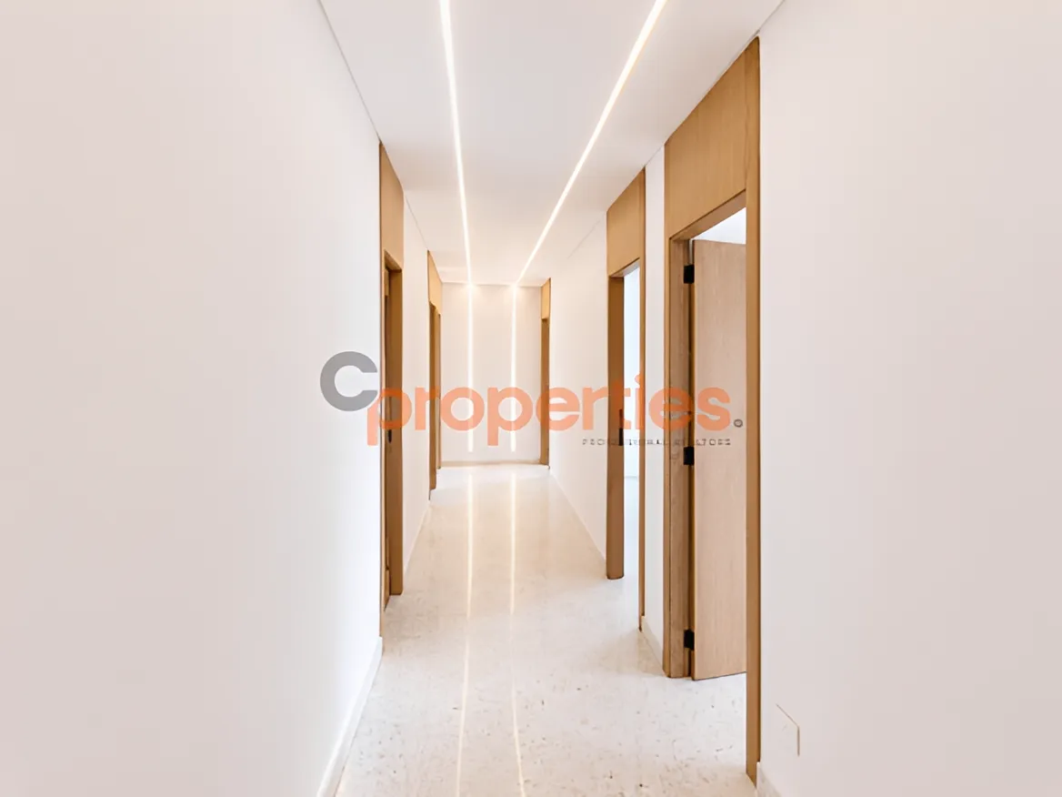 Office for Rent in Jdeideh