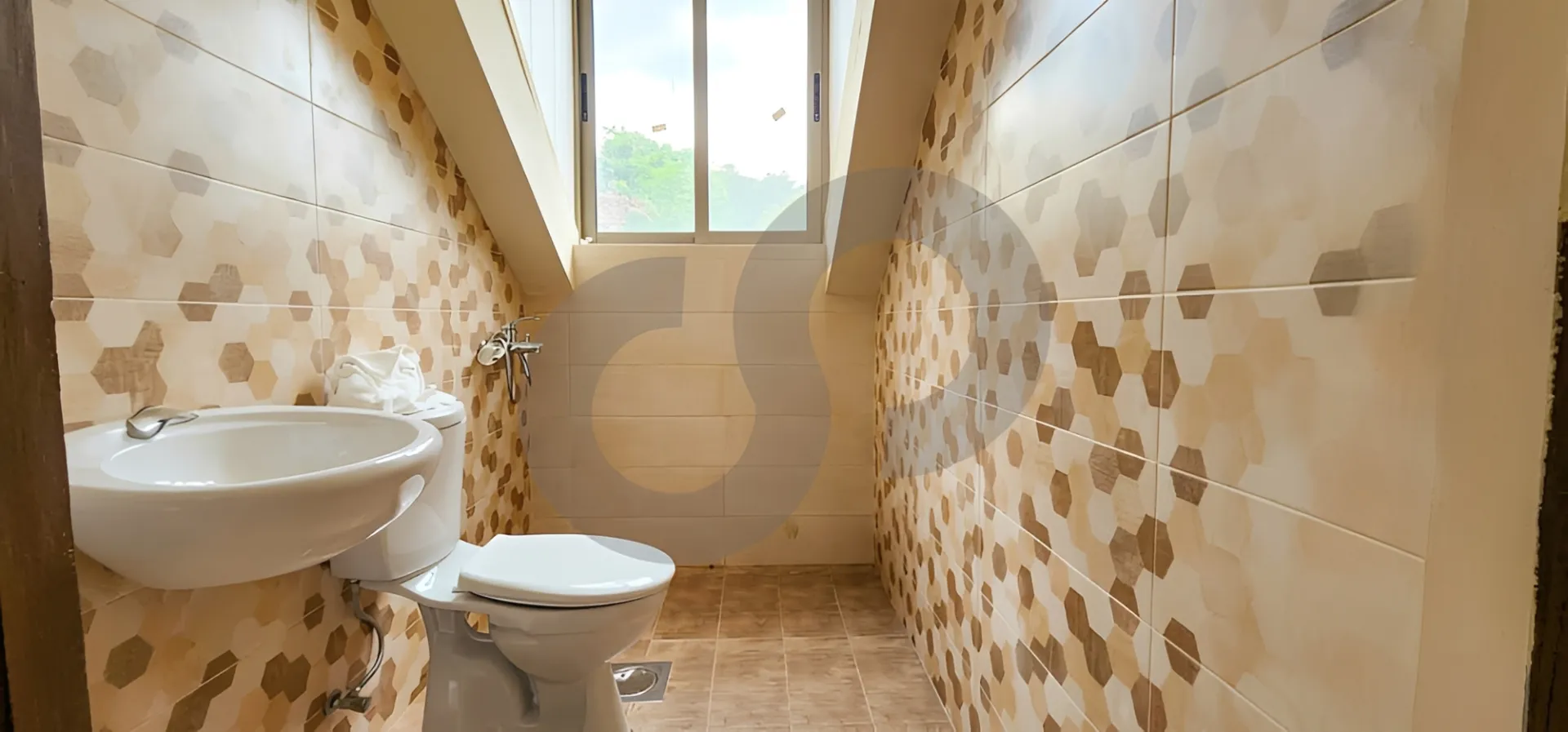 Apartment for Sale in Ain Aalaq
