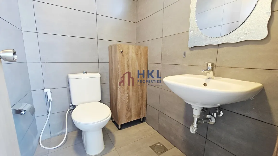Office for rent in Ain Al Mraiseh, Beirut, Lebanon
