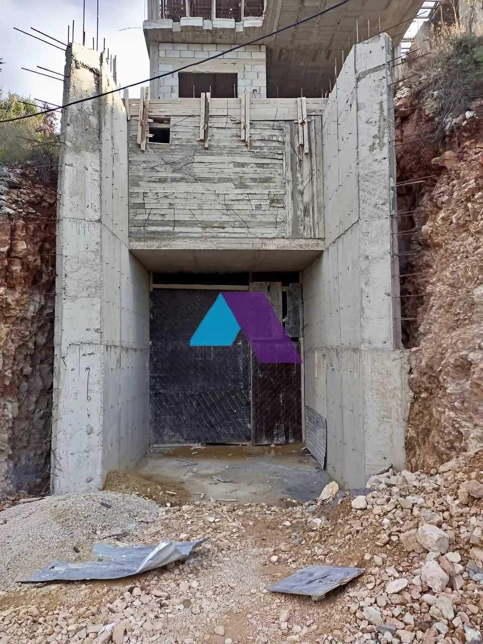 Warehouse for sale in Ghadras