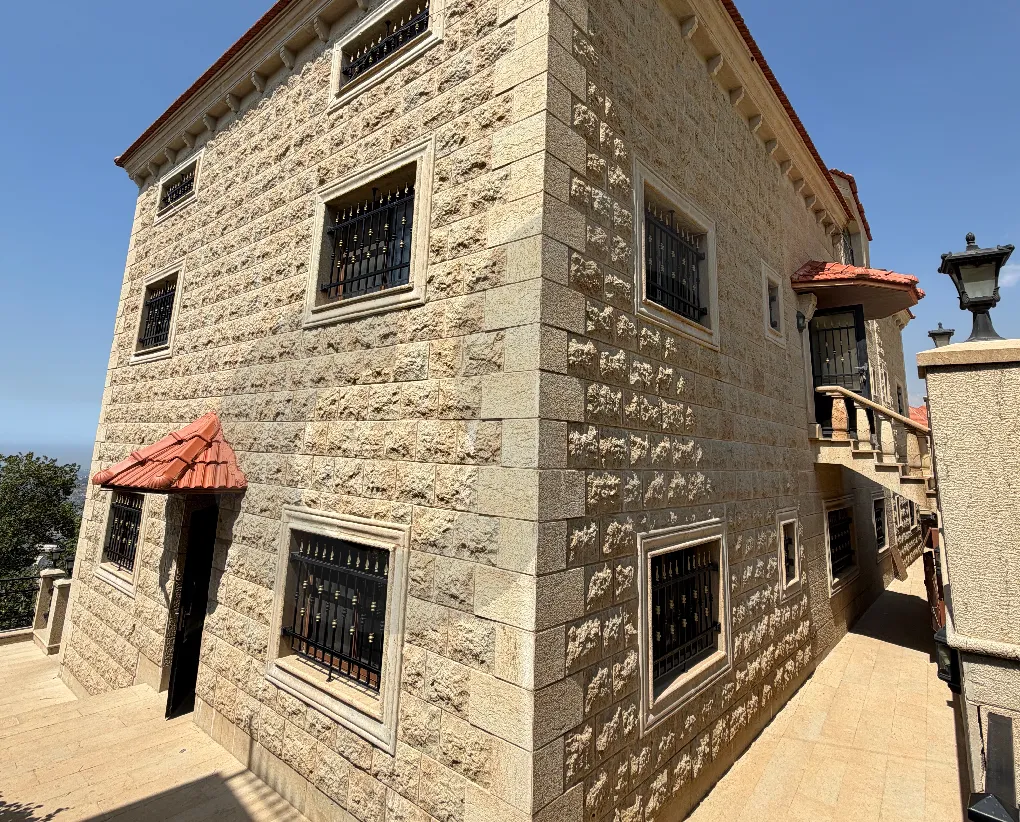 Villa for Sale in Saoufar