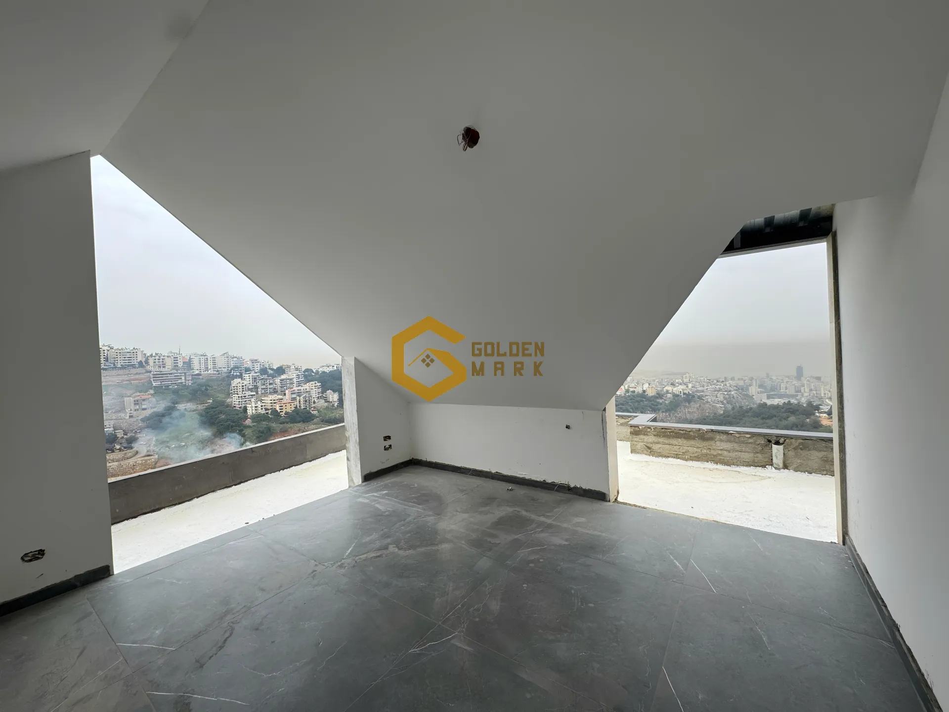 Loft for Sale in Tilal Ain Saadeh, Metn - 1 bed, 1 bath