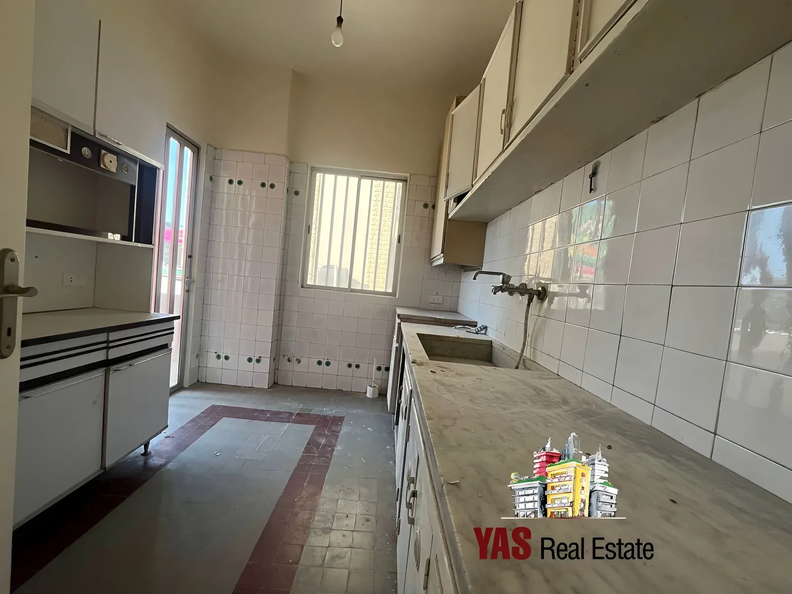 Office for rent in Haret Sakhr