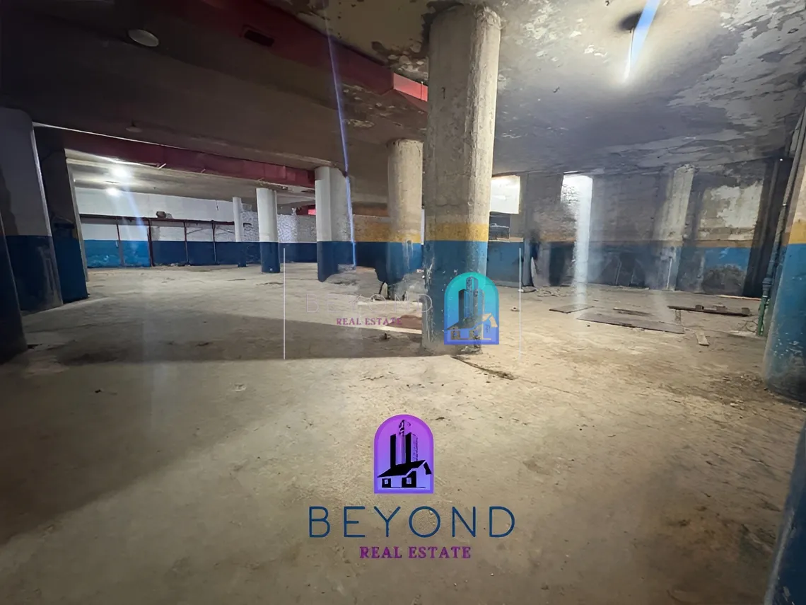 Warehouse for sale in Aicha Bakkar, Bayrut, Lebanon