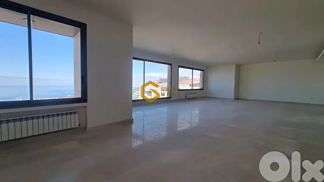 Apartment for Sale in Ain Aar - 4 bed, 5 bath