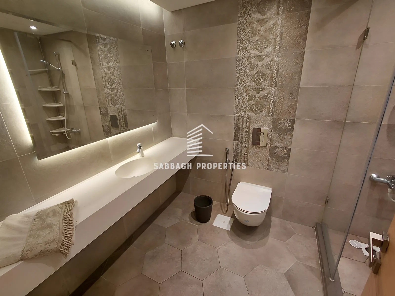 Apartment for rent in Sanayeh