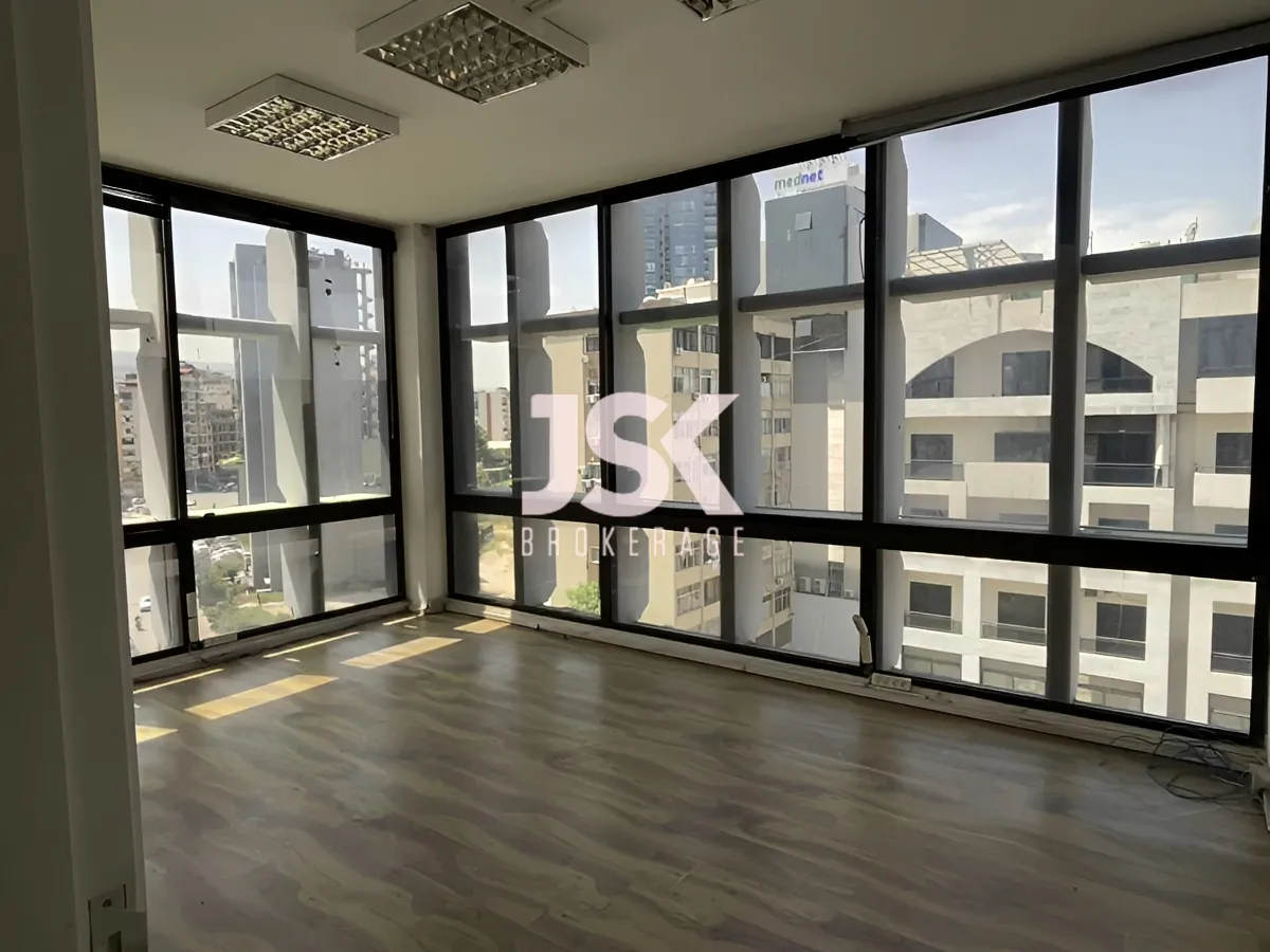 Office for rent in Baouchriyeh