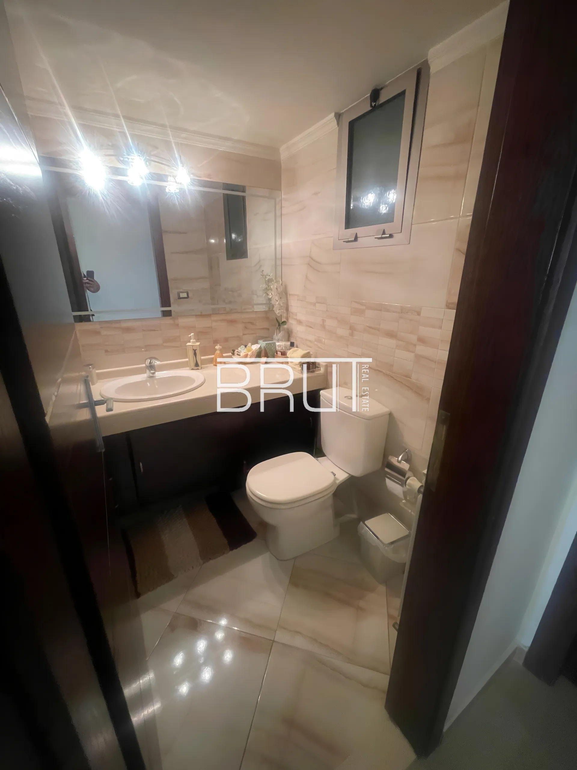 Apartment for Sale in Ballouneh - 3 bed, 3 bath