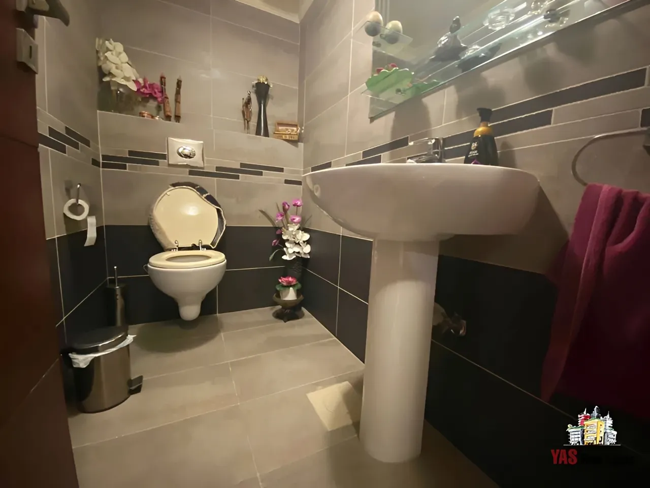 Apartment for Sale in Ballouneh