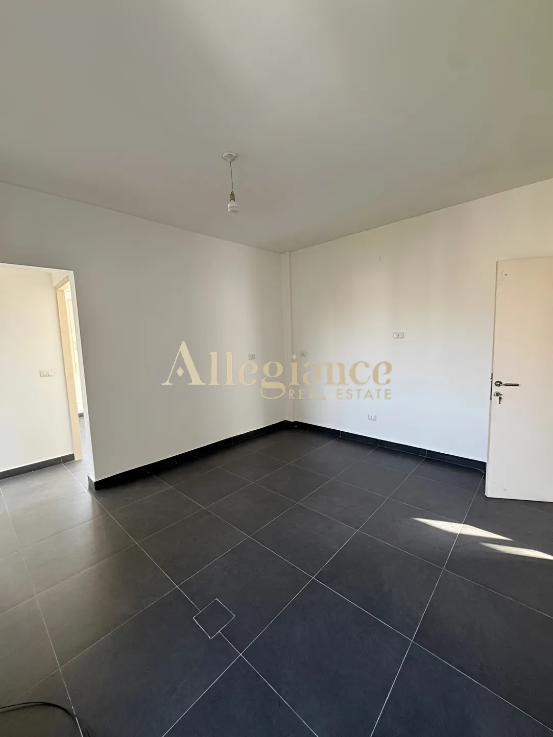 Office for rent in Achrafieh