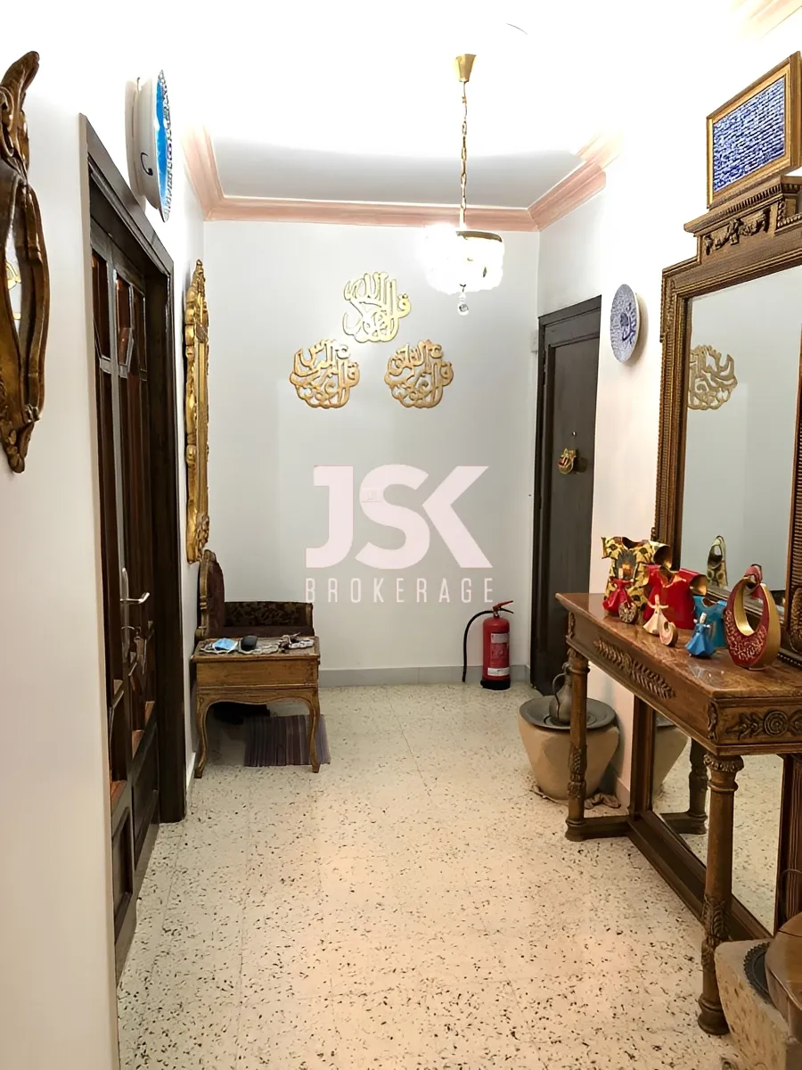 Apartment for Sale inZokak el Blat, Beirut - 2 bed, 2 bath