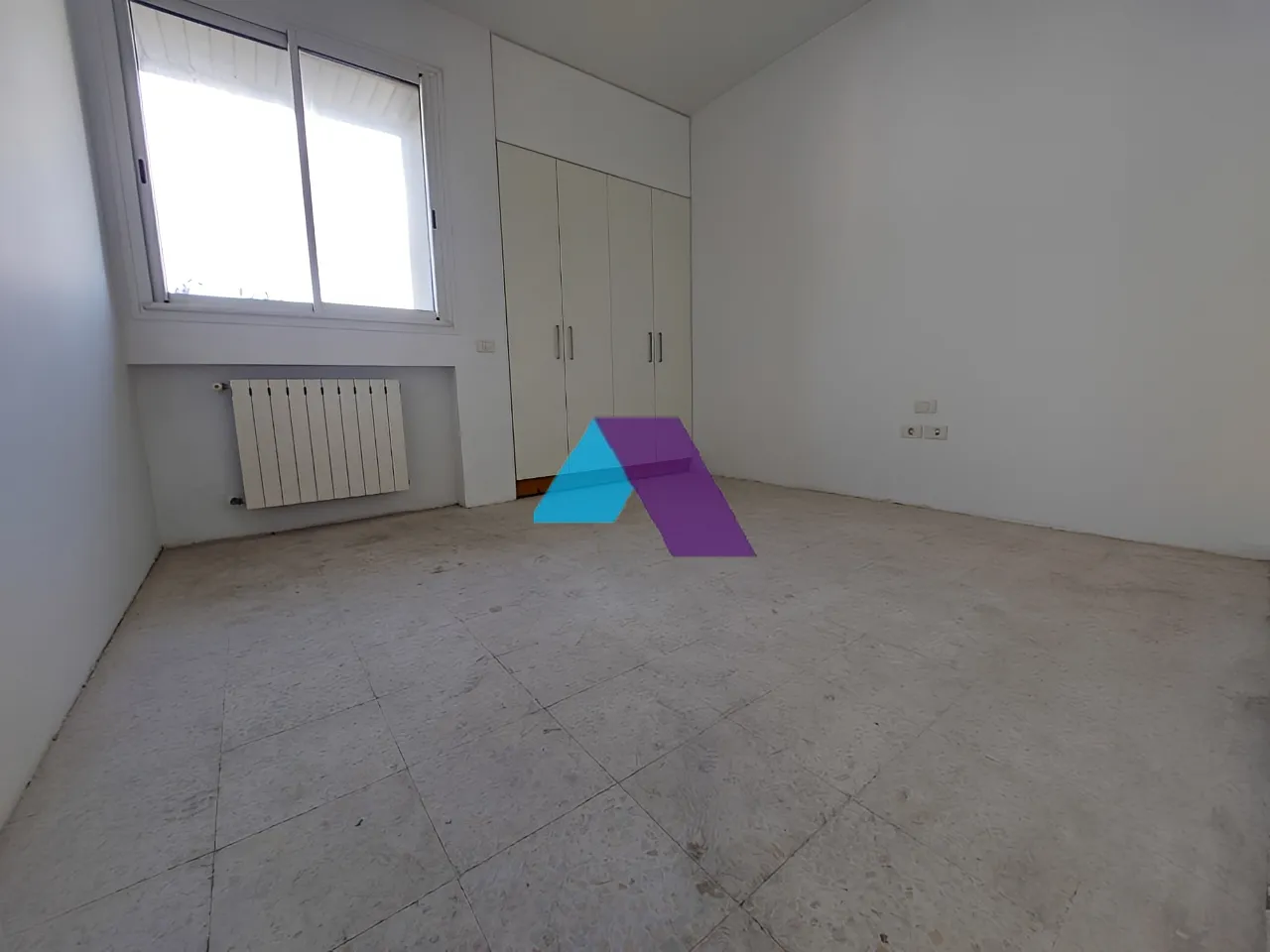 Apartment for Sale in Achrafieh - 3 bed, 4 bath