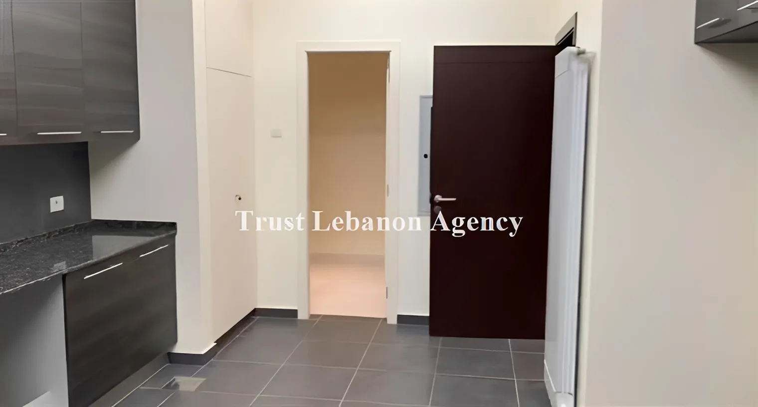 Apartment for Rent in Achrafieh Sioufi - 4 bed, 5 bath
