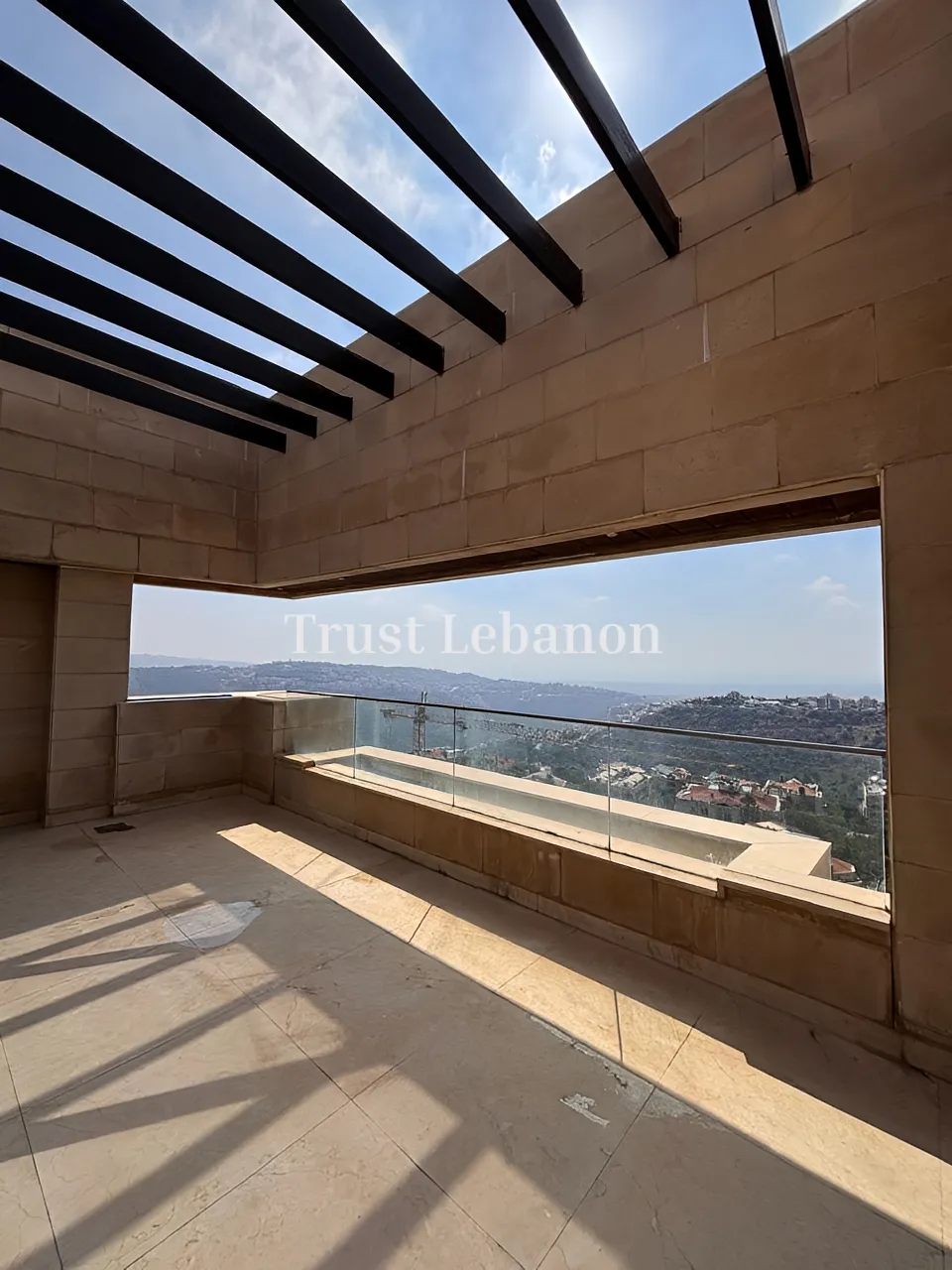 Penthouse for sale in Monteverde Main Street، Moutazah, Lebanon