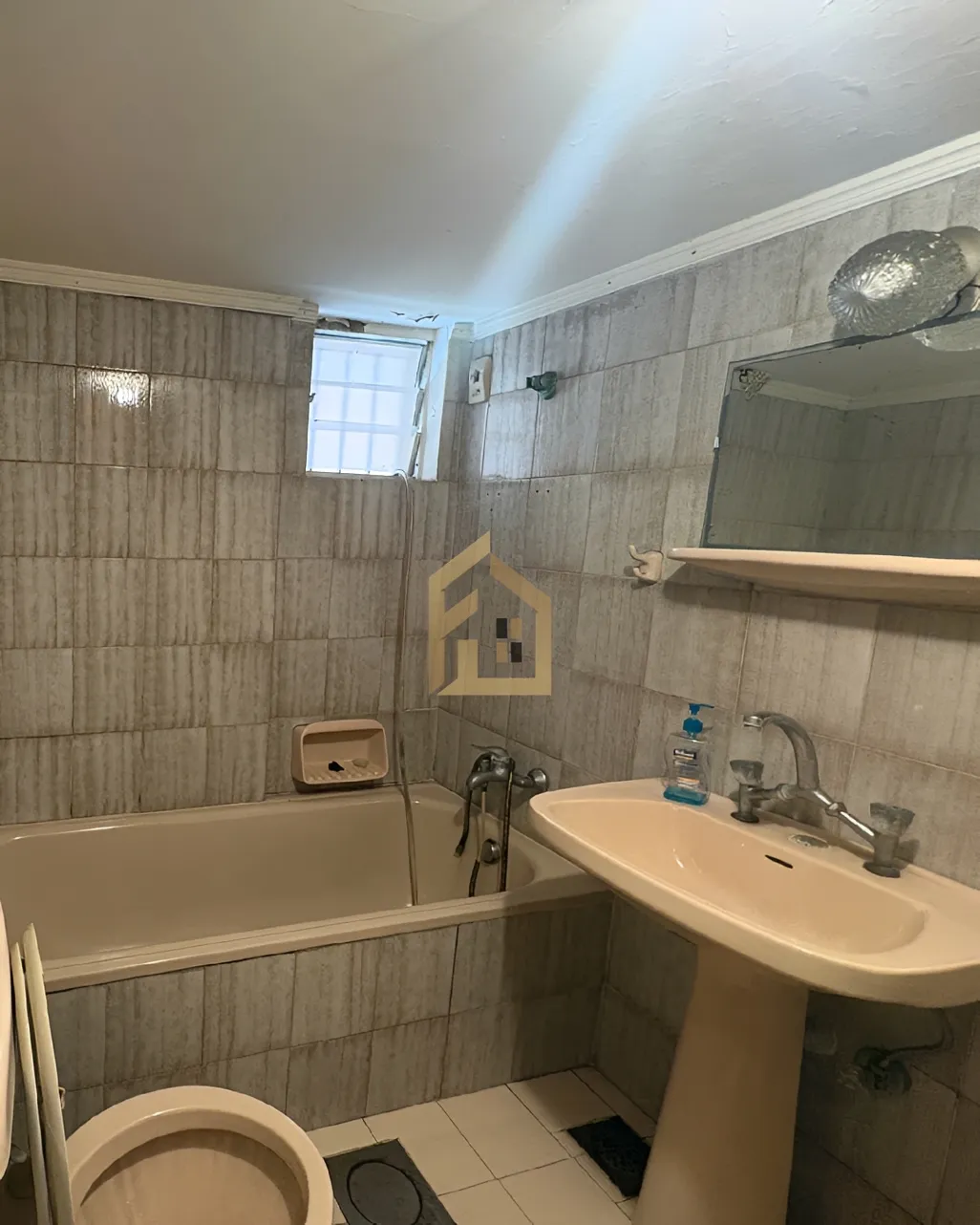 Apartment for sale in Zarif, Bayrut, Lebanon