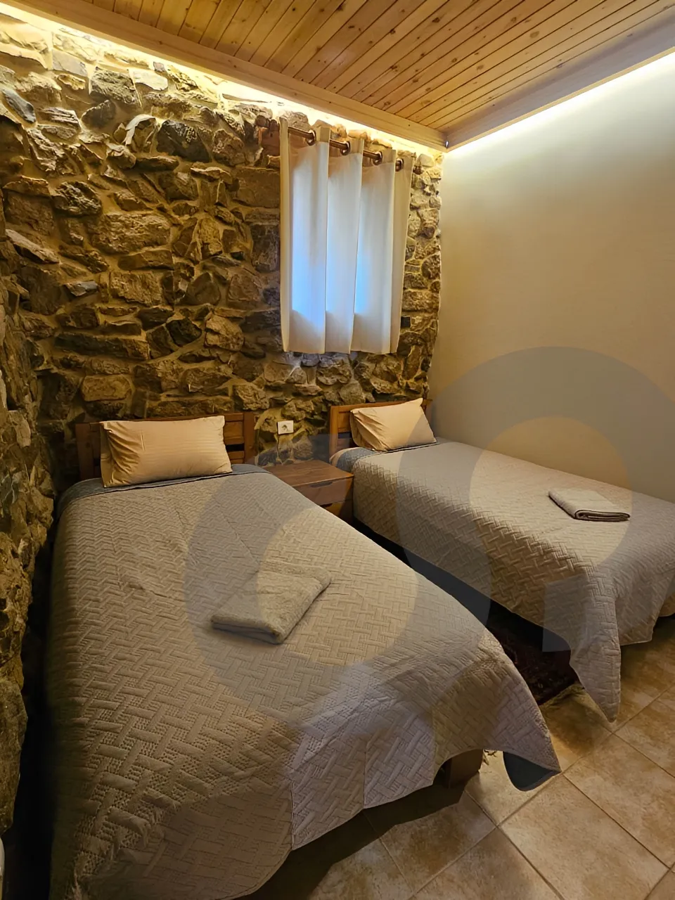 Chalet for rent in Faraya - 2 bed, 2 bath