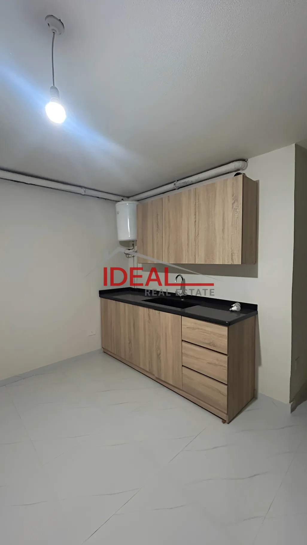 Shop for rent in Zouk Mosbeh, Lebanon