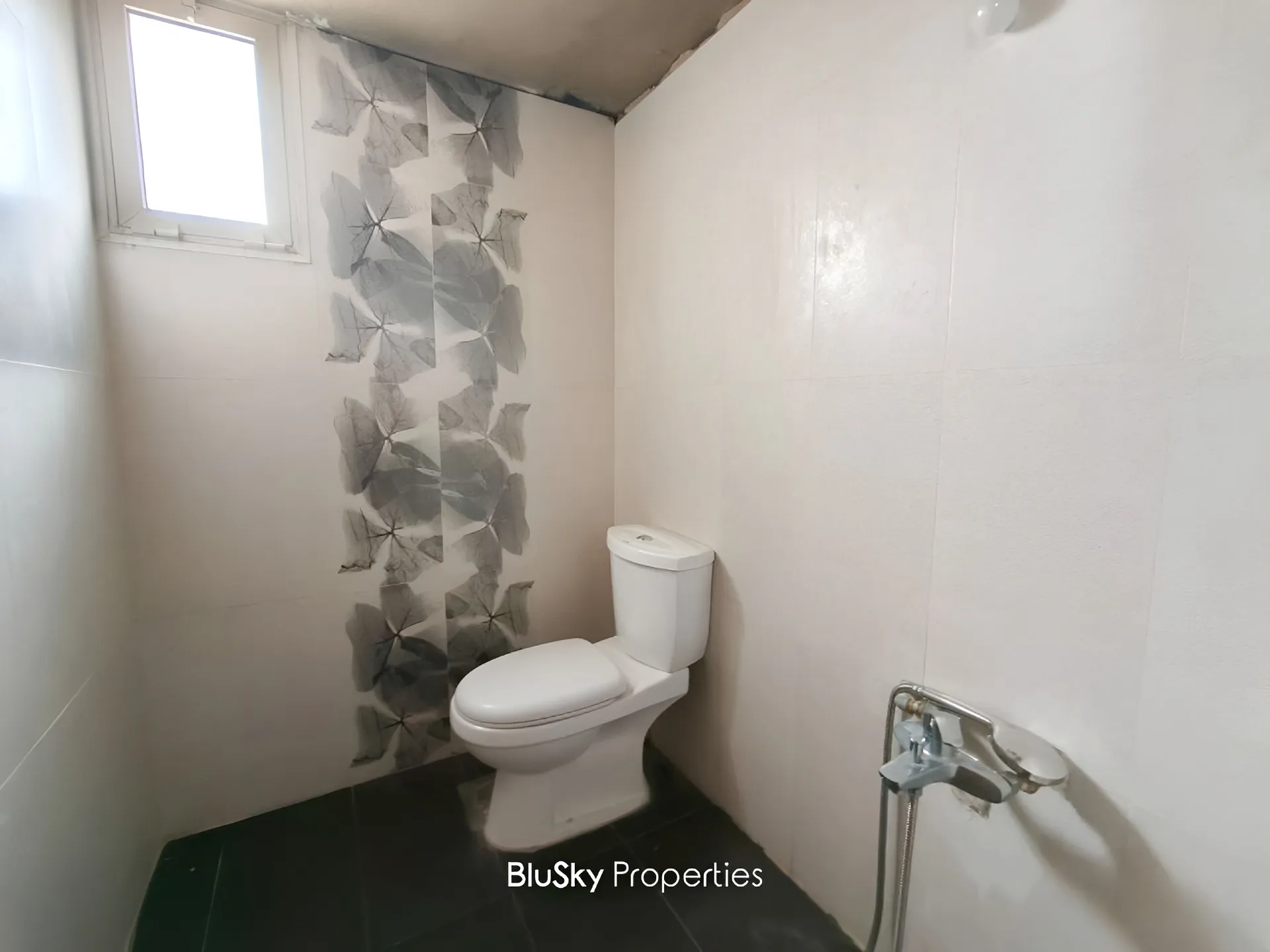 Apartment for sale in Aaqbiyeh