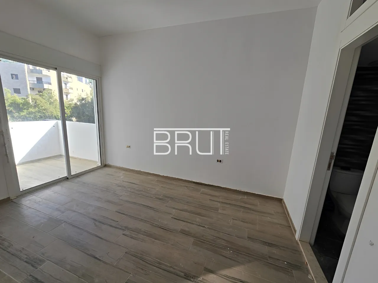 Apartment for Sale in Zouk Mikael