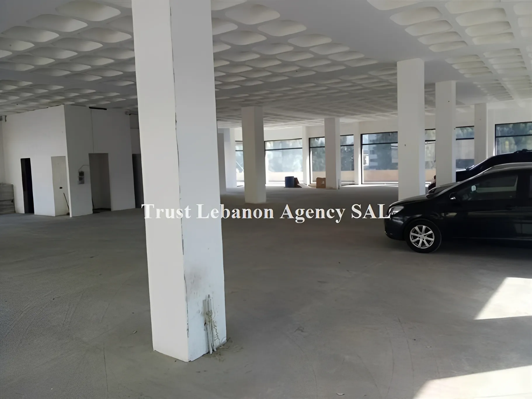 Commercial Property For Rent in Metn, Dawra