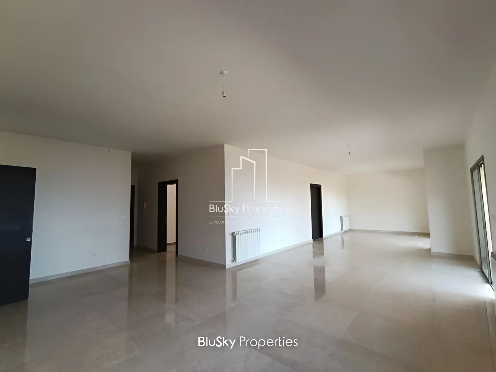 Apartment for Sale in Kfarhbeb - 3 bed, 4 bath