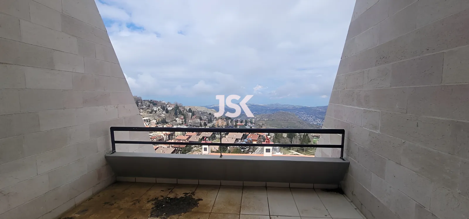 Chalet for Sale in Ouyoun