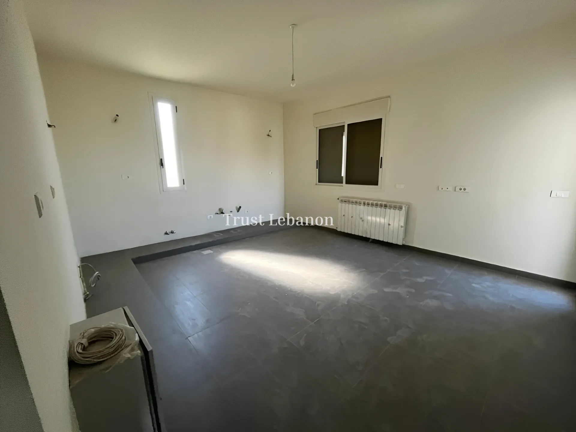 Apartment for sale in Jouret El Ballout, Lebanon - 4 bed, 6 bath
