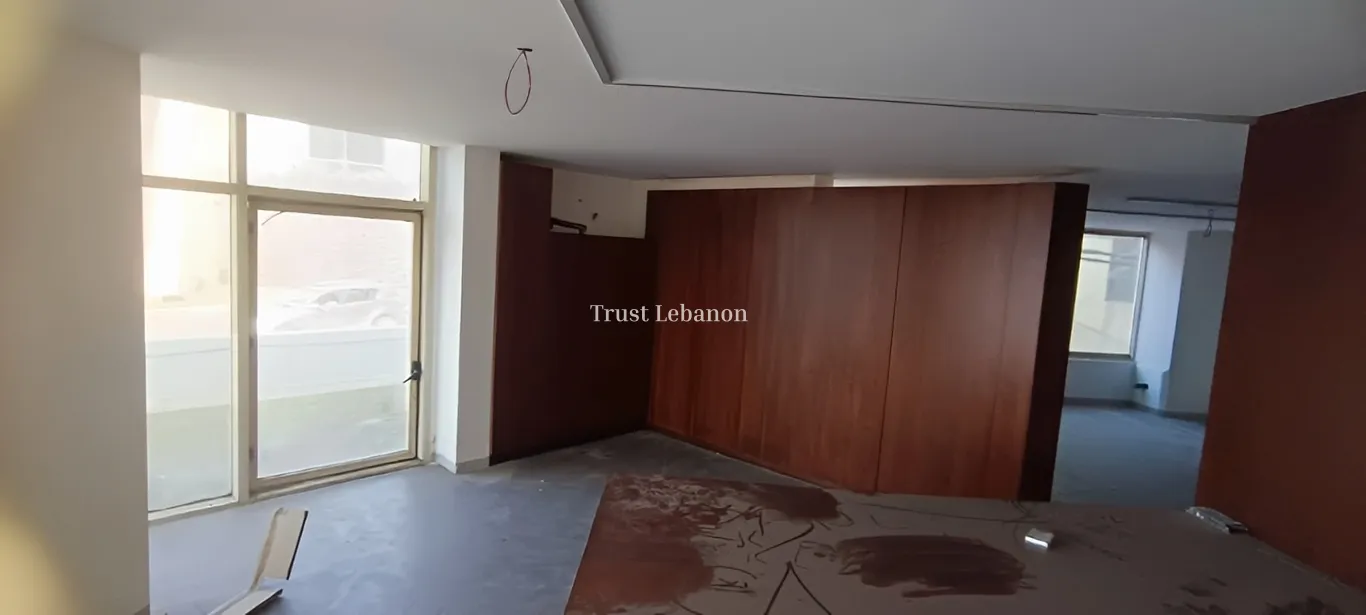 Showroom for rent in Dbayeh, Lebanon