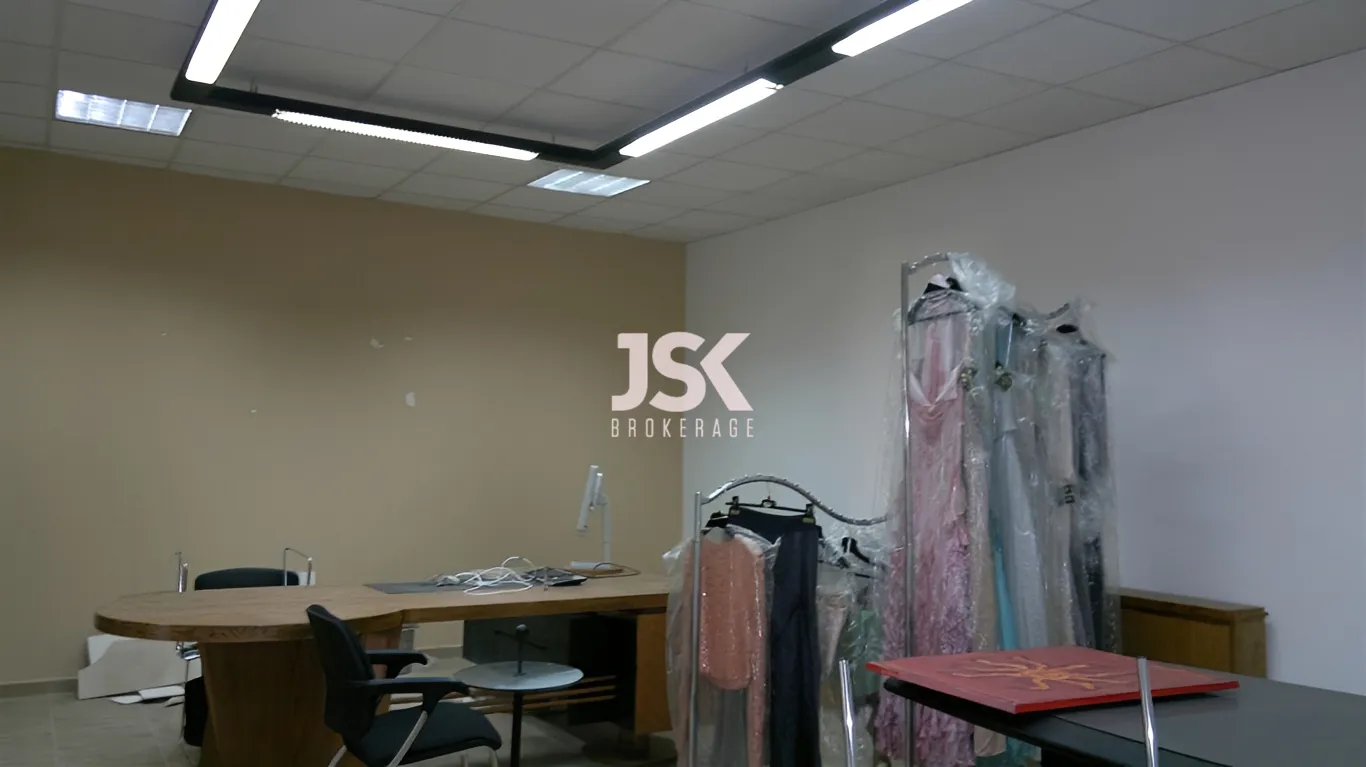 Office for Rent in Bsalim