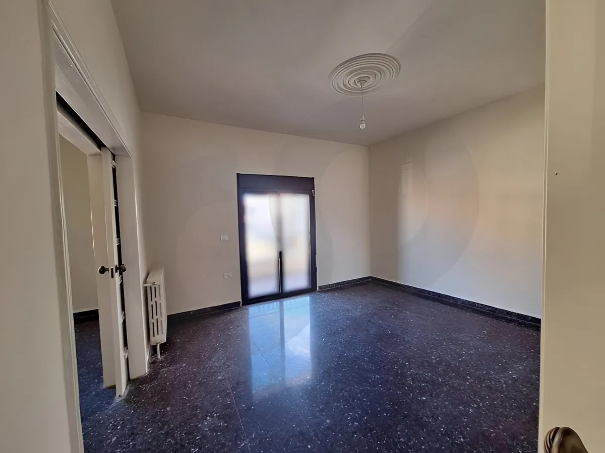 Office for rent in Mansourieh