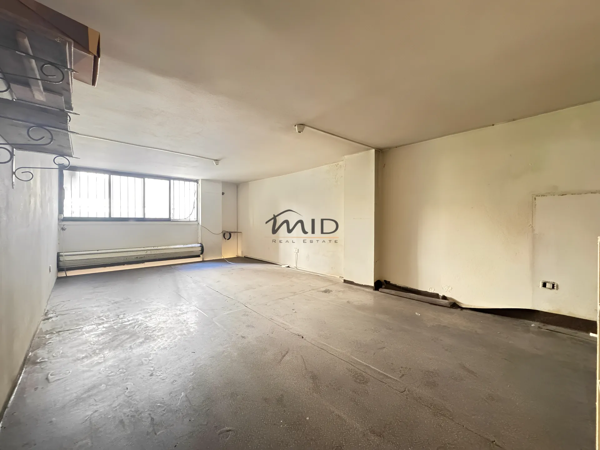 Commercial in Ain el remmaneh, lebanon